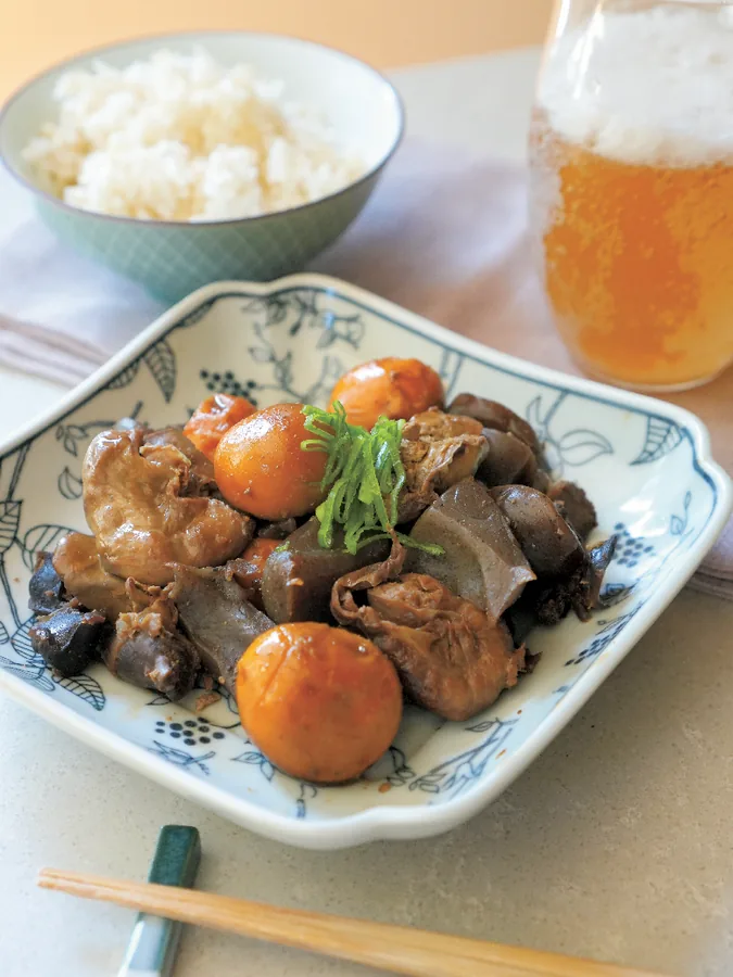 【希少部位】こんにゃくと親鶏モツの煮込み